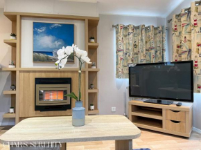 Lovely Holiday Home at Lyons Caravan Park!
